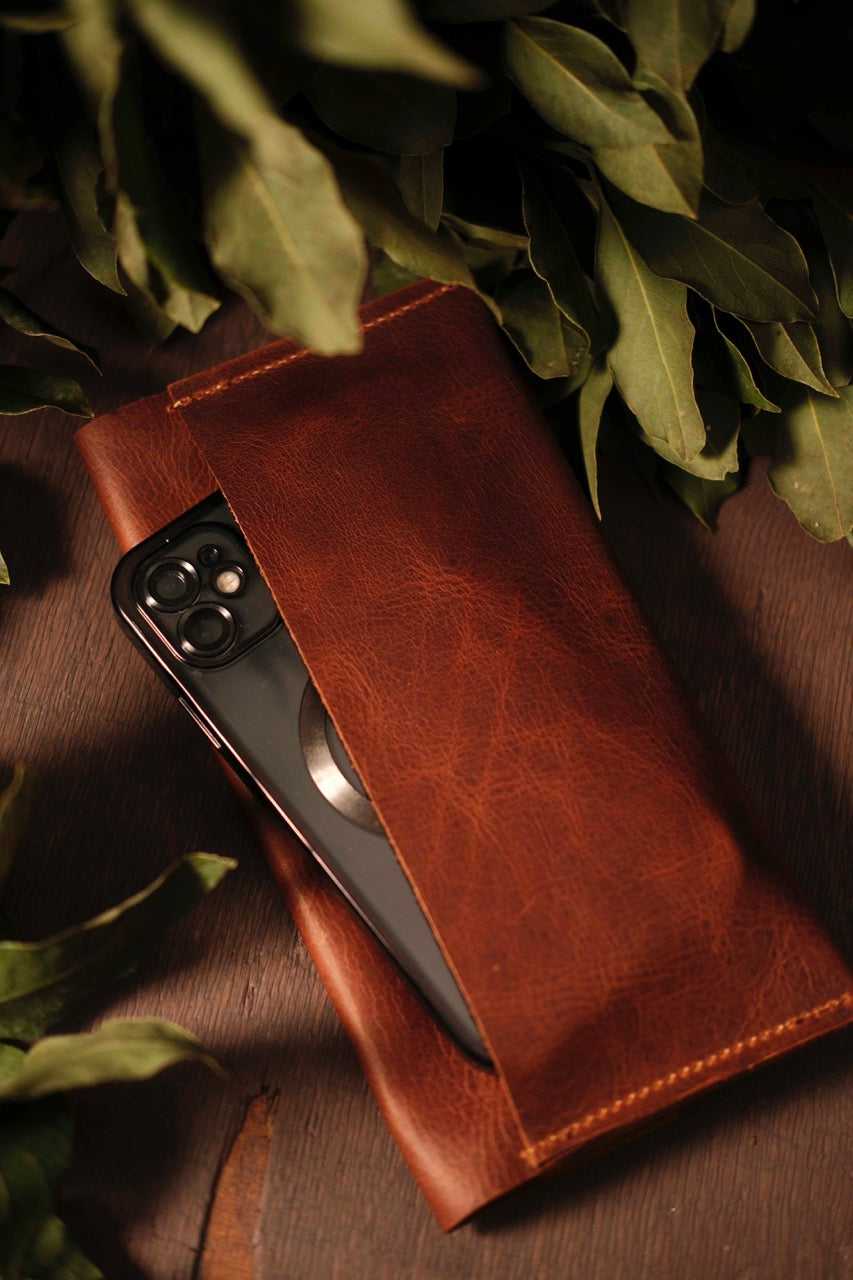 Meridian – Handmade Genuine Leather Phone Wallet