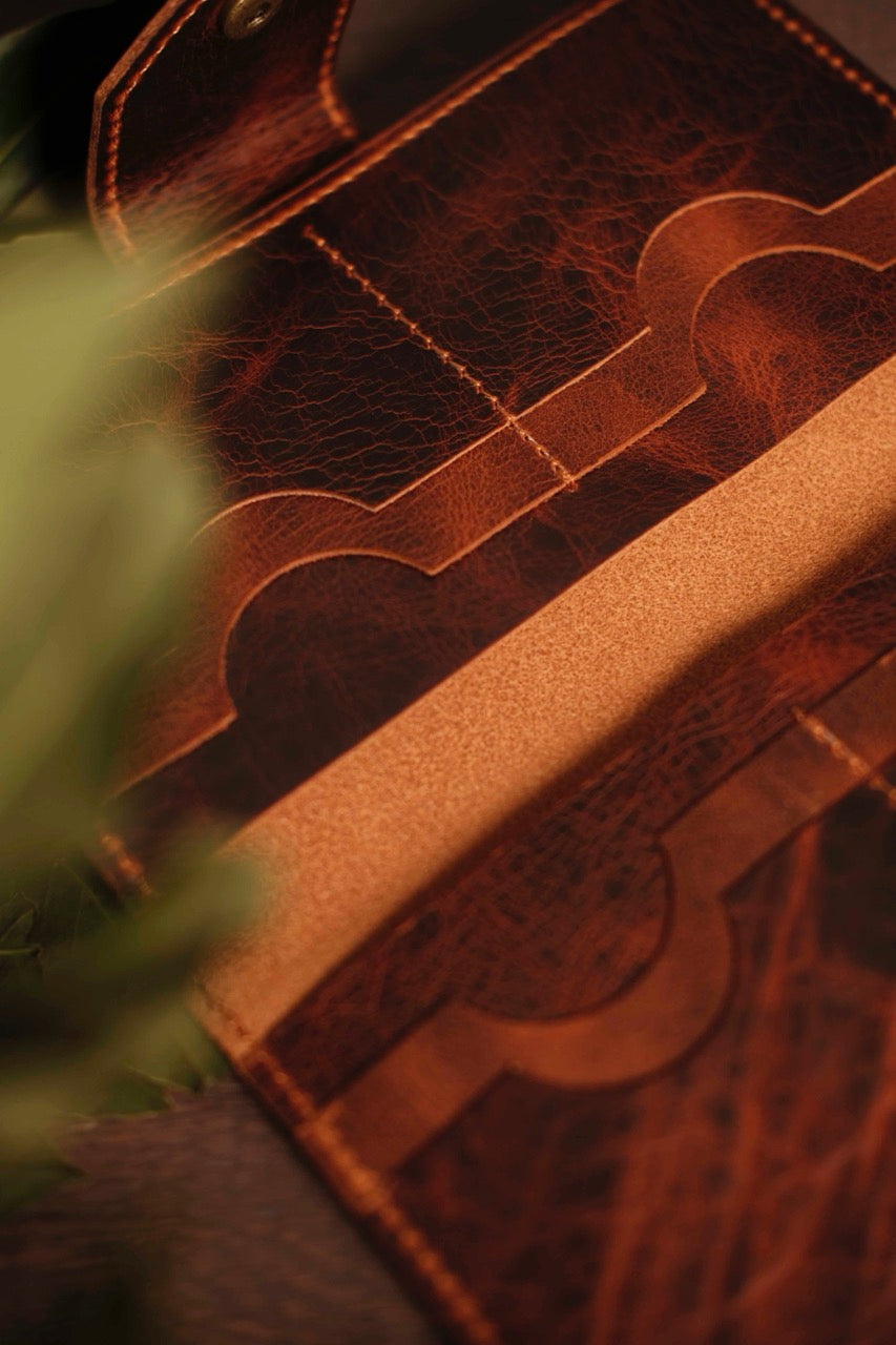 Valor – Handmade Genuine Leather Wallet