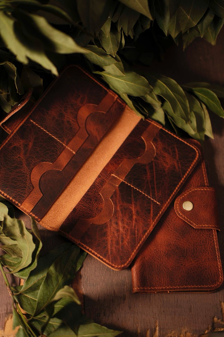 Valor – Handmade Genuine Leather Wallet