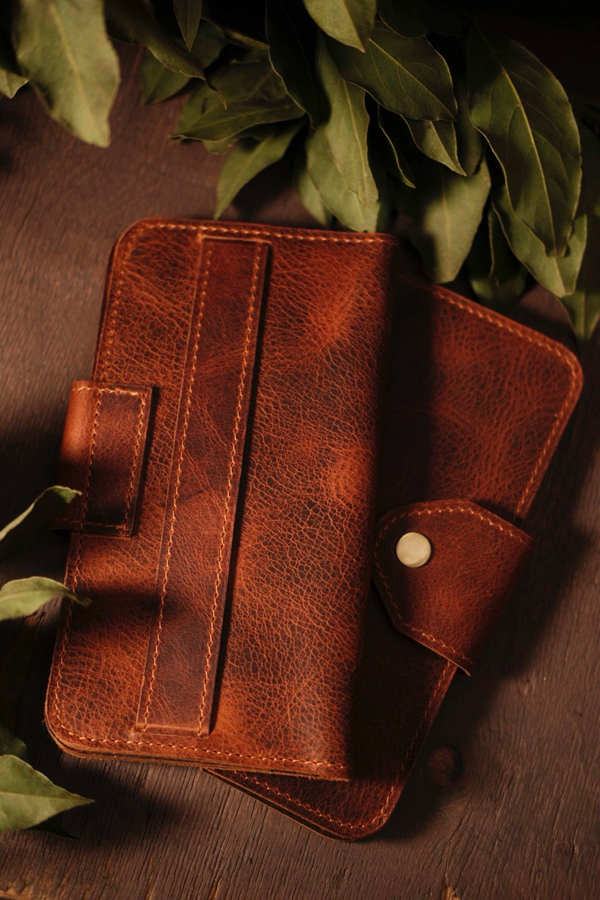 Valor – Handmade Genuine Leather Wallet